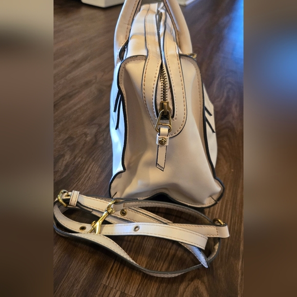 Anne Klein Cream Leather Satchel Bag Gold Logo Charm Top Handle Crossbody Strap - Picture 3 of 10